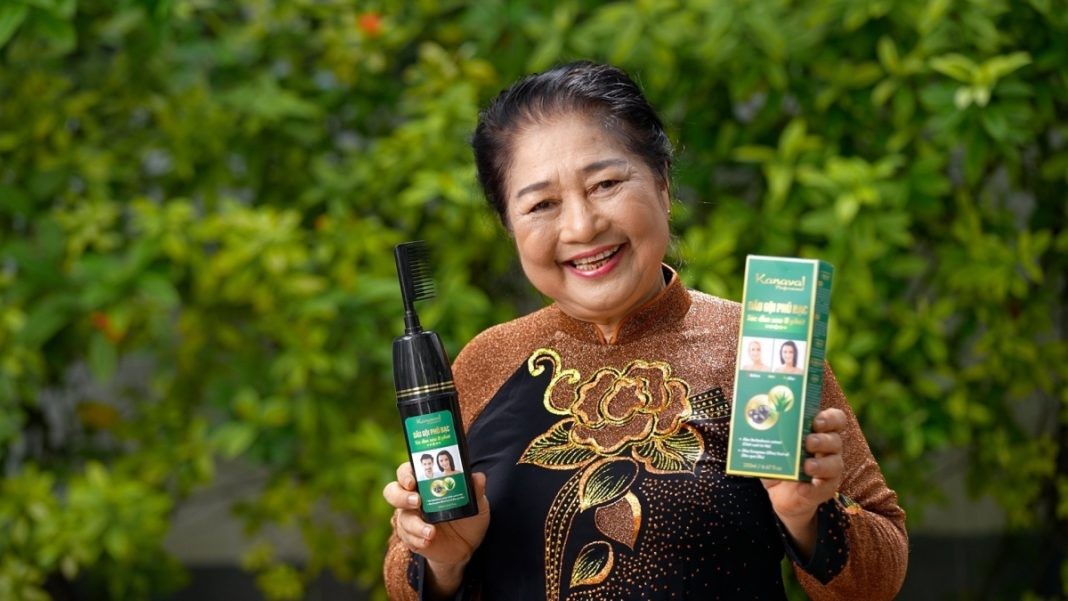 Khám phá bí quyết trẻ mãi không già của nghệ sỹ Kim Xuyến