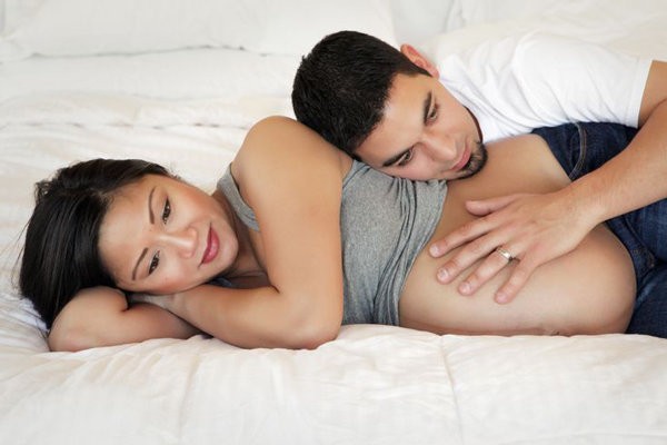 Làm rõ: sau bơm tinh trùng thụ tinh nhân tạo iui bao lâu thì quan hệ được