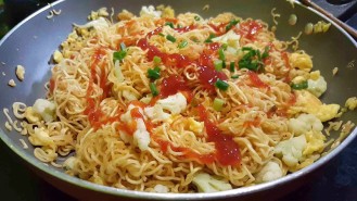 Người mắc bệnh tiểu đường có ăn được mì tôm không?