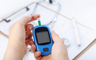 Giải đáp: bệnh tiểu đường lây qua đường nào?